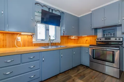 263 Maple St, Warwick, RI 02888 photo 4