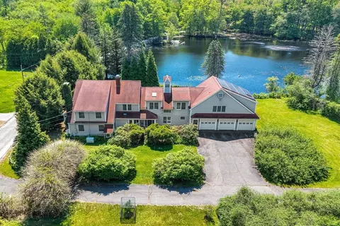 28 S Mill St, Hopkinton, MA 01748