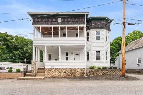 21 Oakland St, Fitchburg, MA 01420