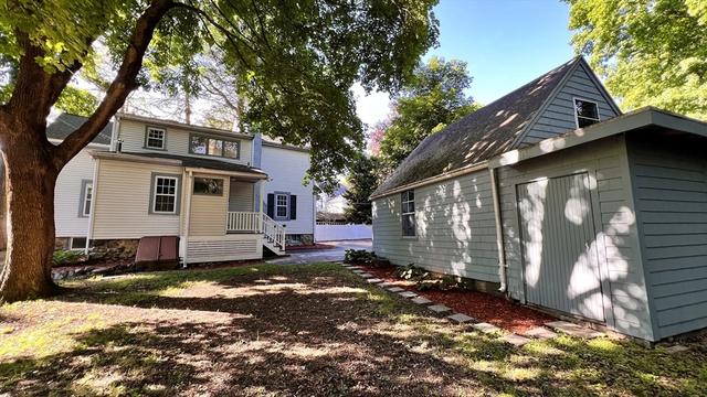 6 Oakland Cir, Wellesley, MA 02481