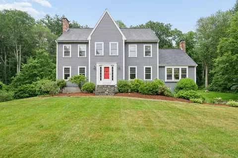 10 Sadler Rd, Upton, MA 01568