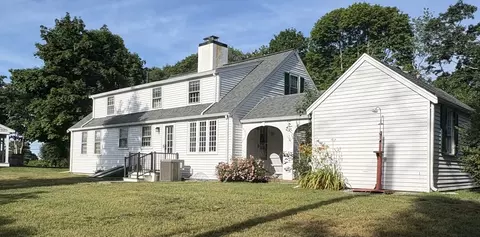 455 Shore Rd, Bourne, MA 02532