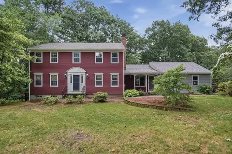 160 Twinbrooke Dr, Holden, MA 01520