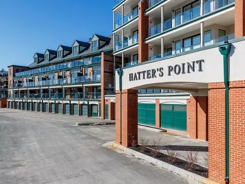 60 Merrimac St #608, Amesbury, MA 01913