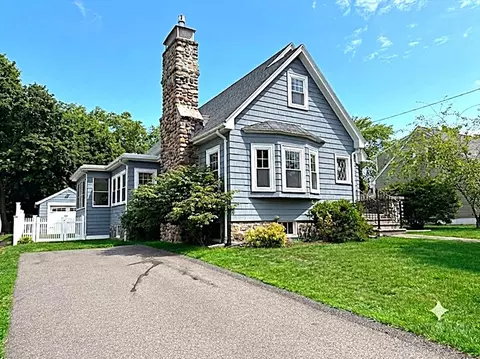 255 Madison St, Dedham, MA 02026 photo 3