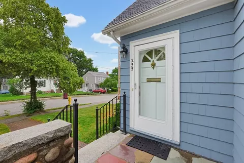 255 Madison St, Dedham, MA 02026 photo 4