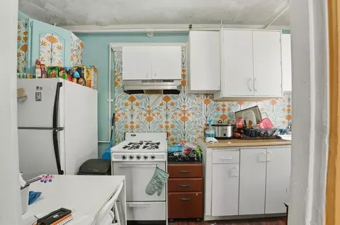 556 High St, Fall River, MA 02720 photo 26