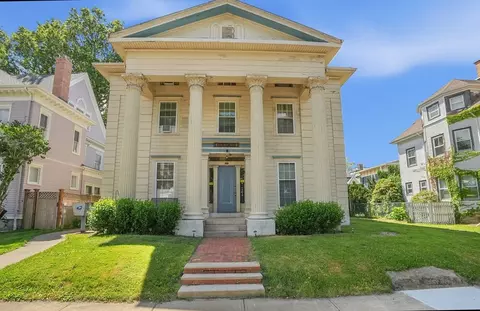 556 High St, Fall River, MA 02720