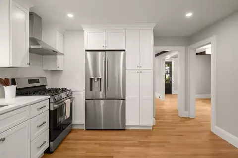 Entry Way - 15 Clark St, Danvers, MA 01923 photo 1 of 3
