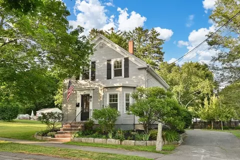 15 Clark St, Danvers, MA 01923