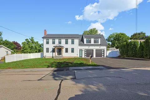 8 Vassar Dr, Milford, MA 01757