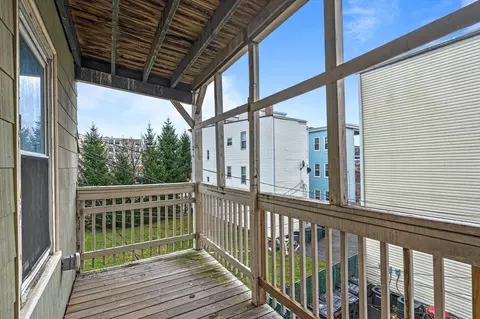 8 Roach St, Boston, MA 02125 photo 7