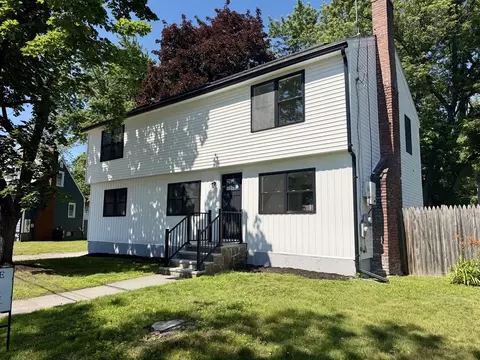 37 Karen St, Lowell, MA 01851