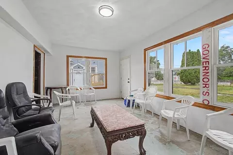 298 King St, Fall River, MA 02724 photo 15