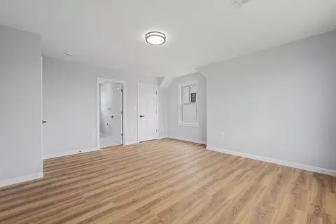 298 King St, Fall River, MA 02724 photo 10