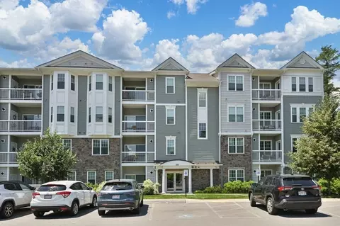 220 Martins Lndg #102, North Reading, MA 01864
