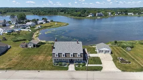 76 Surfside Rd, Scituate, MA 02066