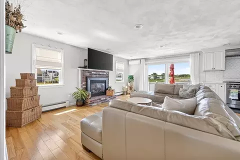 76 Surfside Rd, Scituate, MA 02066 photo 6