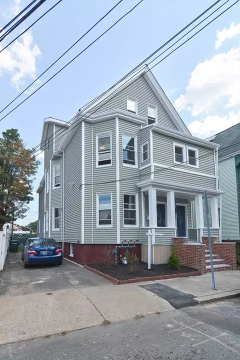 8 Melvin St #2, Somerville, MA 02145