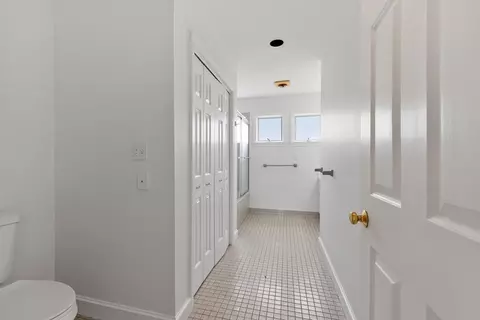 Bath - 45 Willow Rd, Nahant, MA 01908 photo 2 of 3