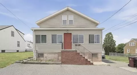 116 Derby Rd, Revere, MA 02151