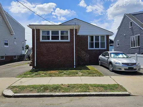 29 Bateman Ave, Revere, MA 02151