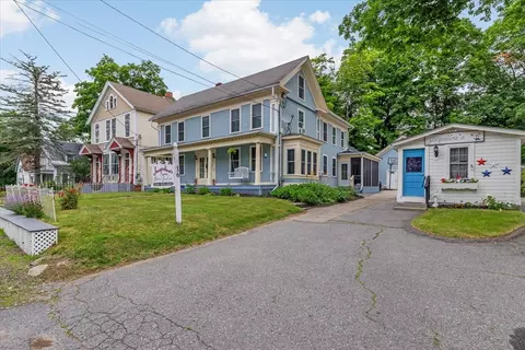 16 N Main St, West Boylston, MA 01583
