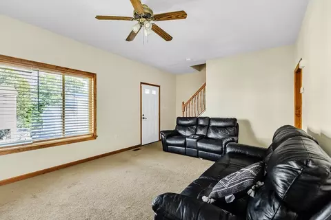 Living - 21 Arrowsic St, Worcester, MA 01604 photo 2 of 2