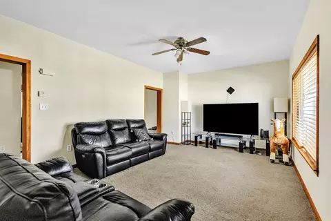 Living - 21 Arrowsic St, Worcester, MA 01604 photo 1 of 2