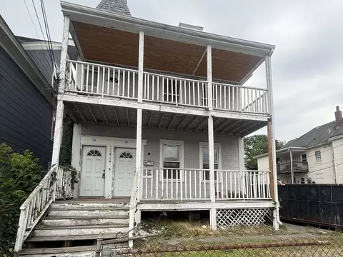 74-76 Walker St, Lowell, MA 01854
