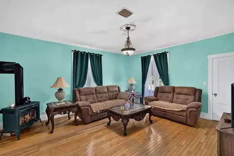164 Pleasant St, Athol, MA 01331 photo 4