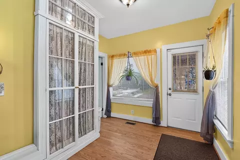 164 Pleasant St, Athol, MA 01331 photo 8