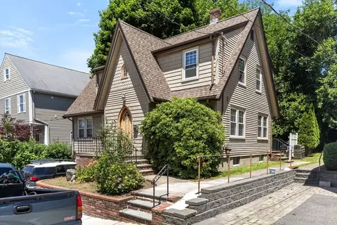 10 Hardwick, Brighton, MA 02135