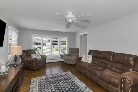 23 Mountainview St, Chicopee, MA 01020 photo 12
