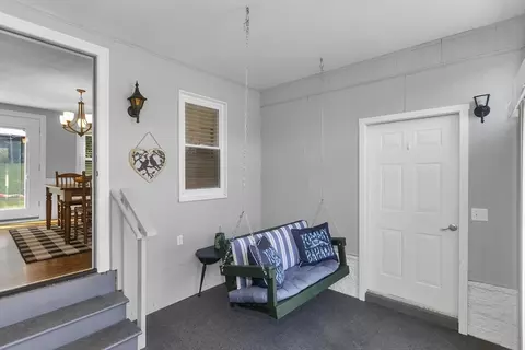 23 Mountainview St, Chicopee, MA 01020 photo 3