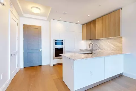 240 Devonshire St #4014, Boston, MA 02110