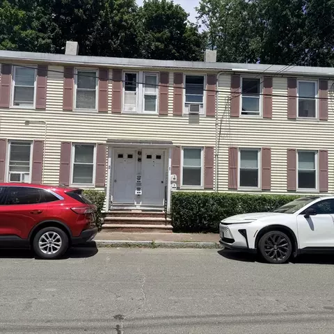 8 Burnside St #2, Salem, MA 01970