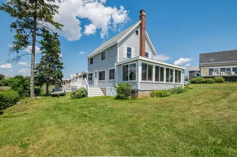 33 Bay Rd #33, Ipswich, MA 01938