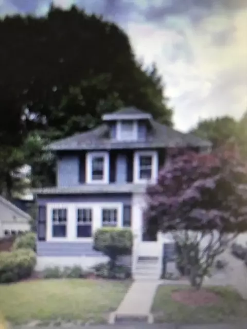 12 Regina Rd, Lynn, MA 01904