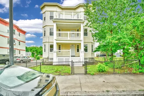 1420 River St, Boston, MA 02136