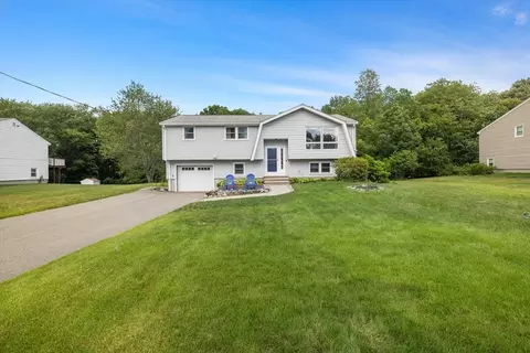 138 Kotlik St, Stoughton, MA 02072