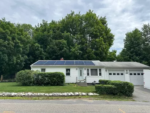 8 Bishop St, Leominster, MA 01453