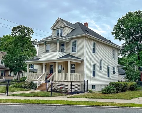 573 White St, Springfield, MA 01108 photo 3