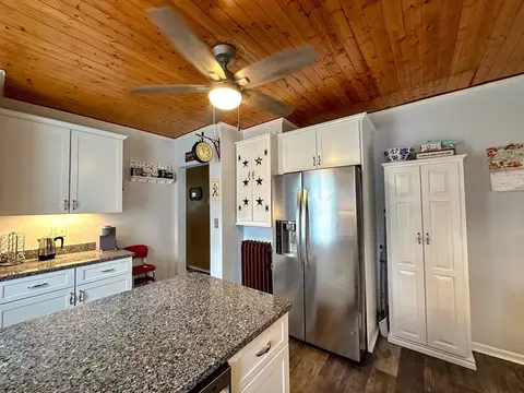 573 White St, Springfield, MA 01108 photo 14
