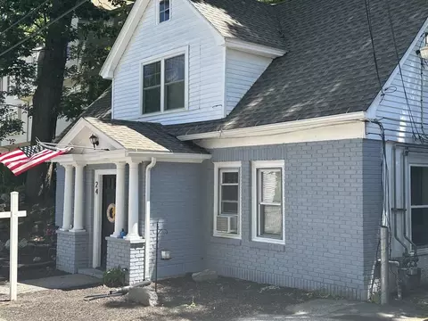 Exterior - 24 Proctor St, Worcester, MA 01606 photo 3 of 4