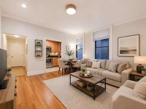 362 Commonwealth Ave #4C, Boston, MA 02115