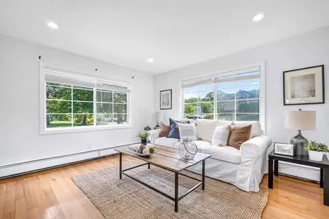 46 Windsor Rd, Stoneham, MA 02180 photo 13