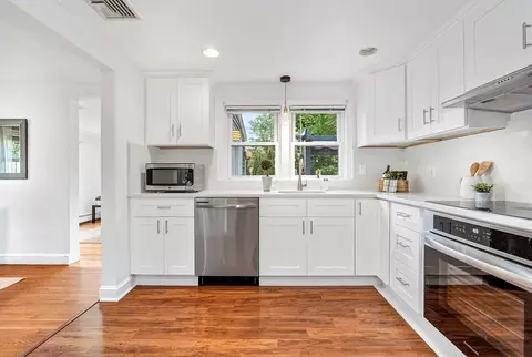 46 Windsor Rd, Stoneham, MA 02180 photo 11