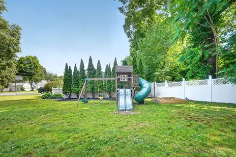 46 Windsor Rd, Stoneham, MA 02180 photo 35