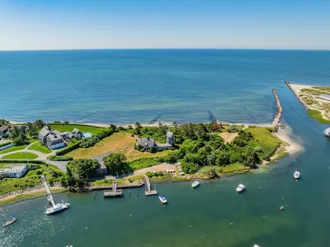 9 Strandway, Harwich, MA 02671